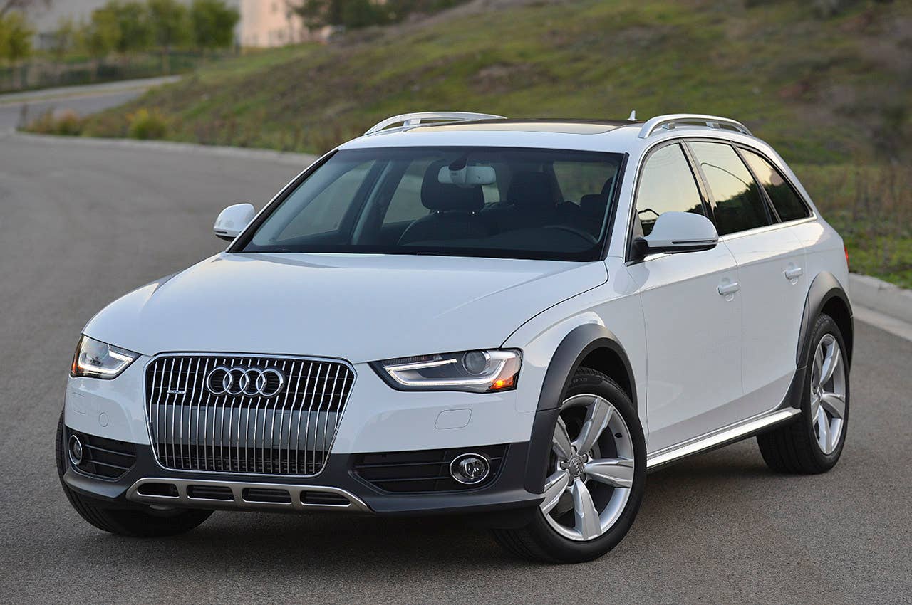 2013 Audi Allroad 2.0T Quattro front 3/4 view