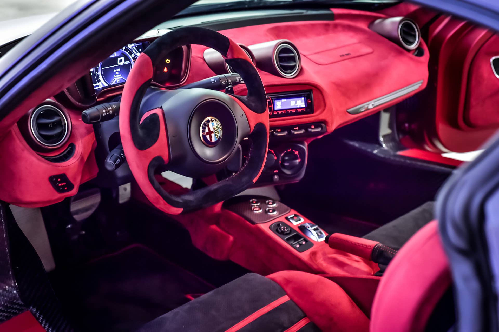 Alfa Romeo 4C by Garage Italia Customs interior