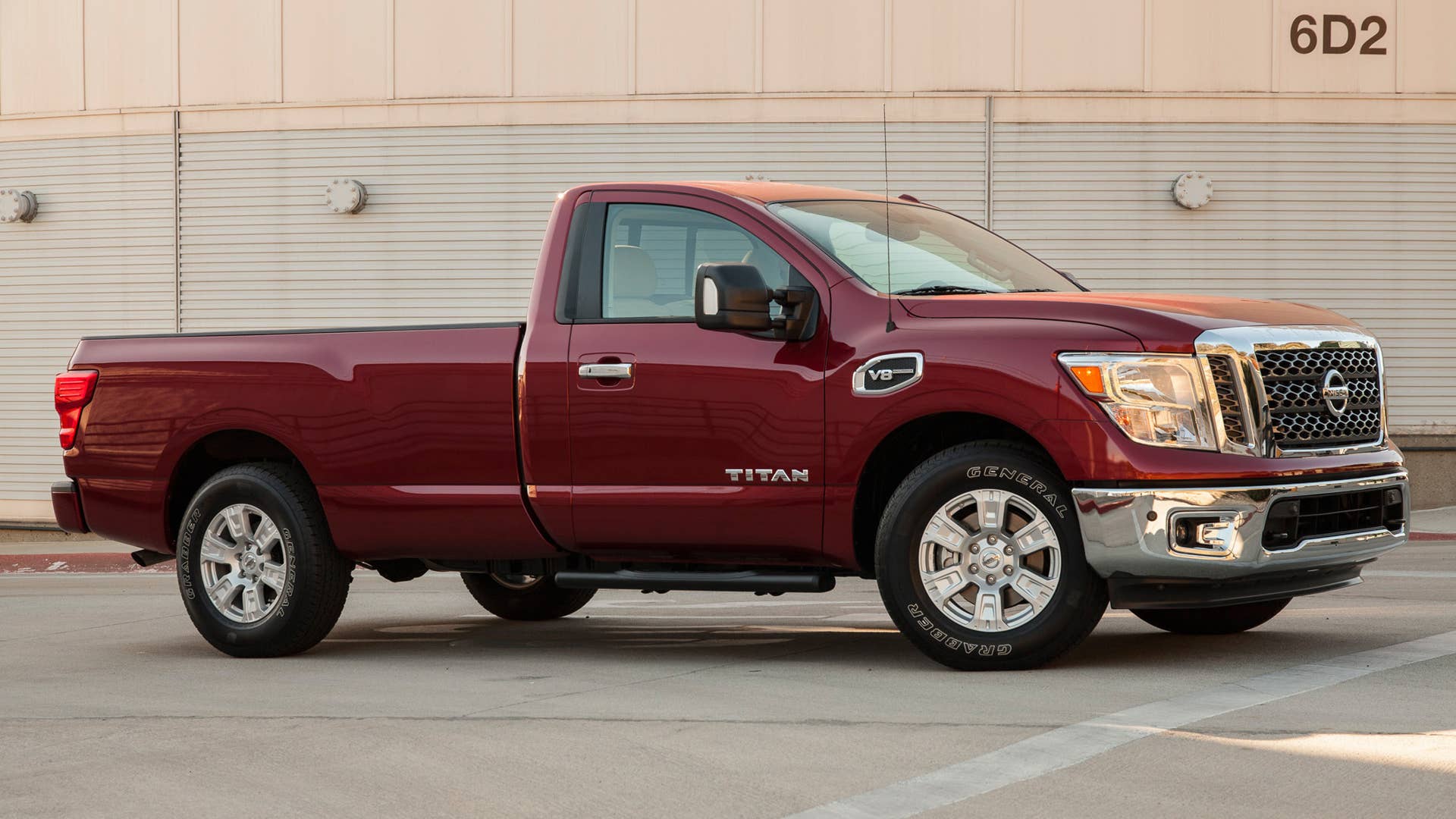 2017 Nissan Titan Single Cab right side