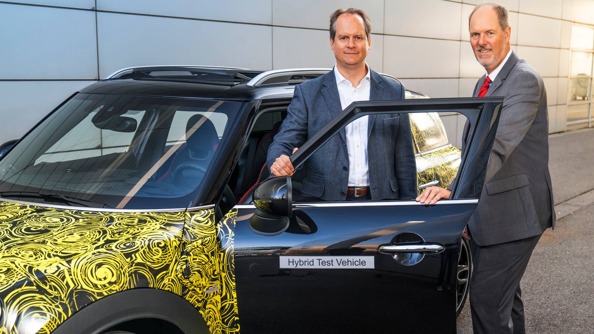 Mini Plug-In Hybrid Side Exterior