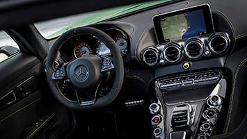 2018 Mercedes-AMG GT-R