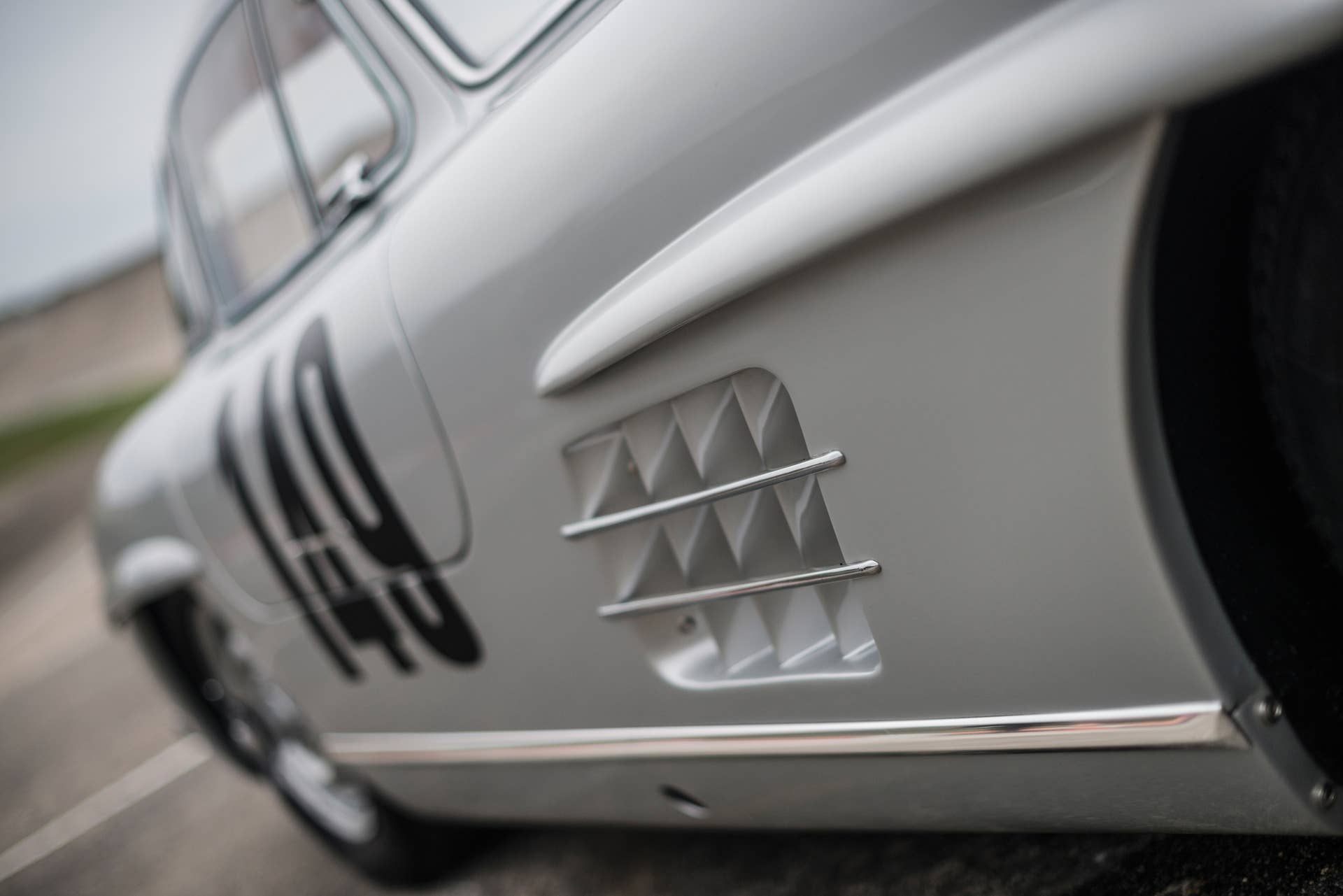Mercedes-Benz 300 SL Sportabteilung Gullwing side detail