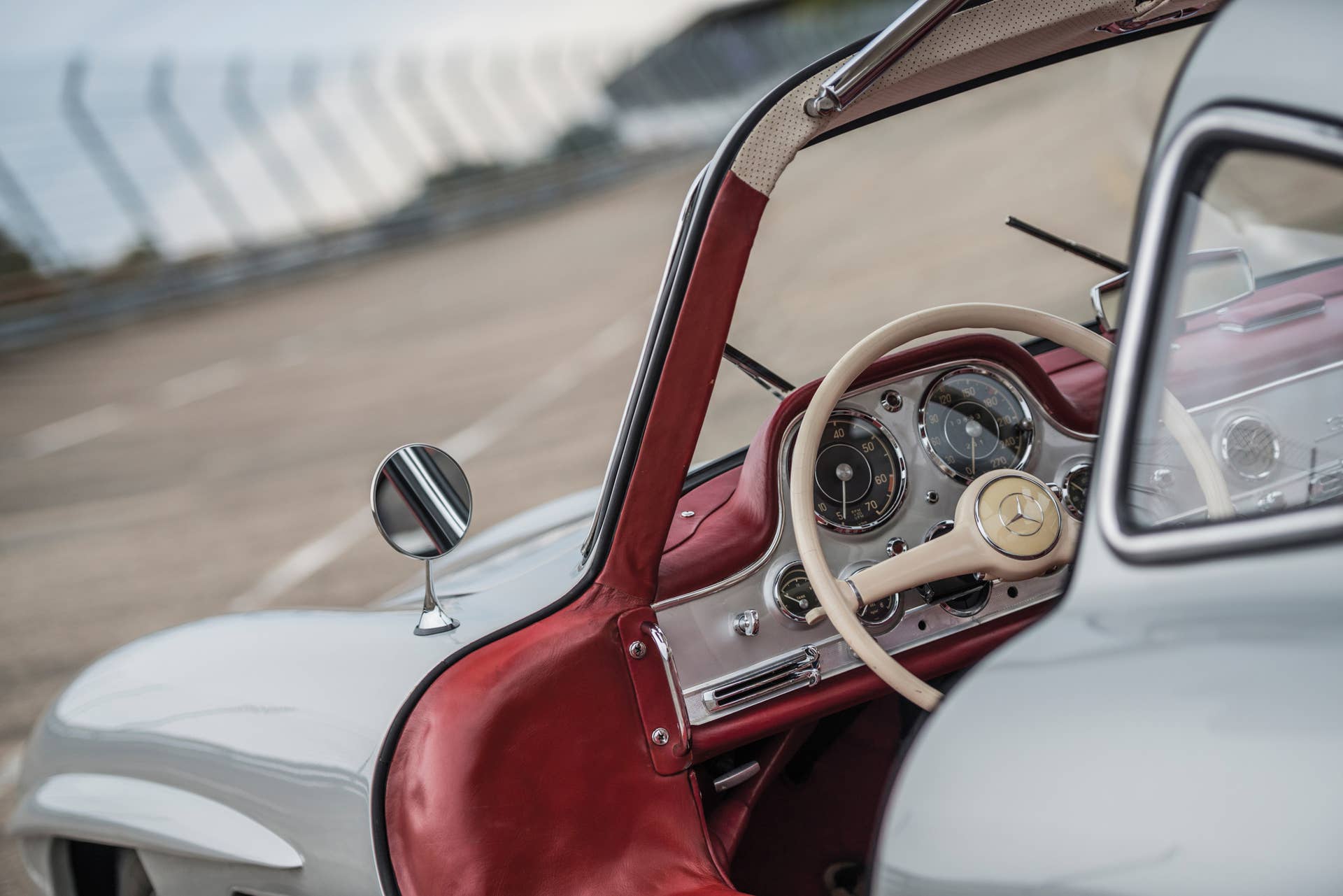 Mercedes-Benz 300 SL Sportabteilung Gullwing exterior interior