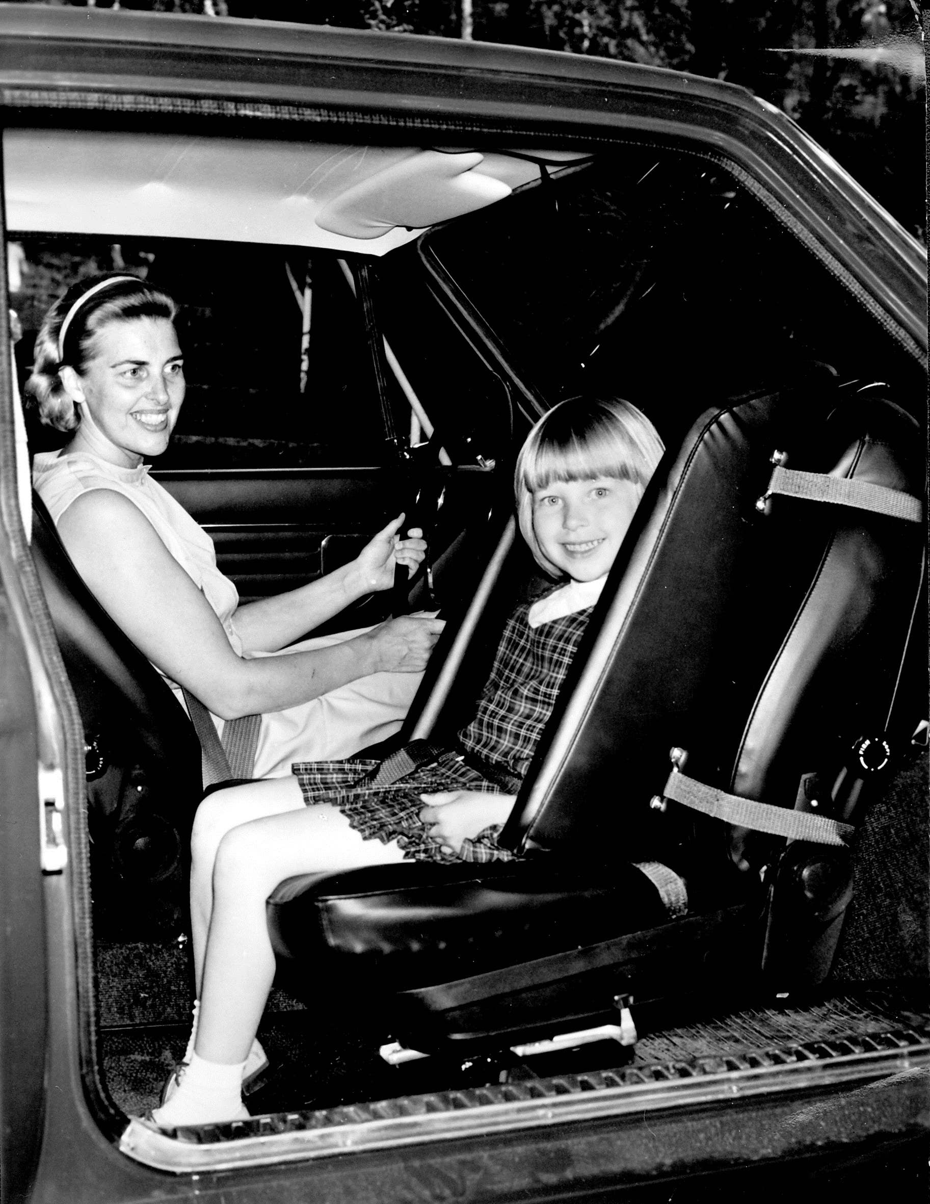volvo child seat