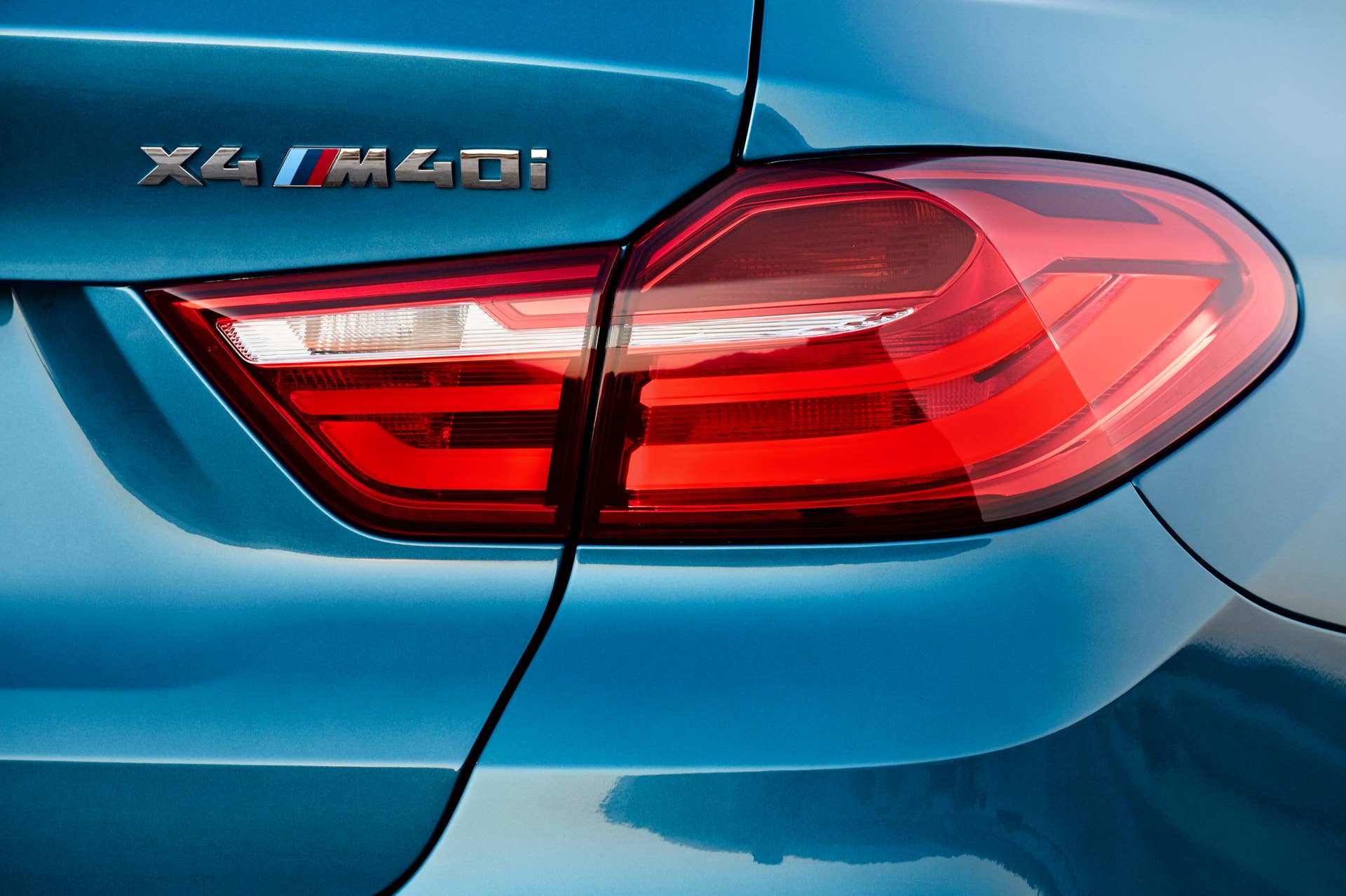 BMW X4 M40i rear taillight