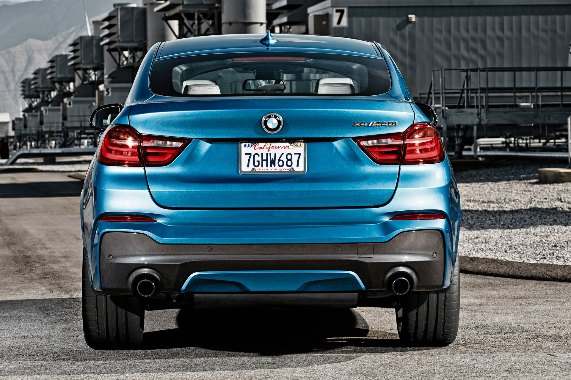 BMW X4 M40i rear industrial