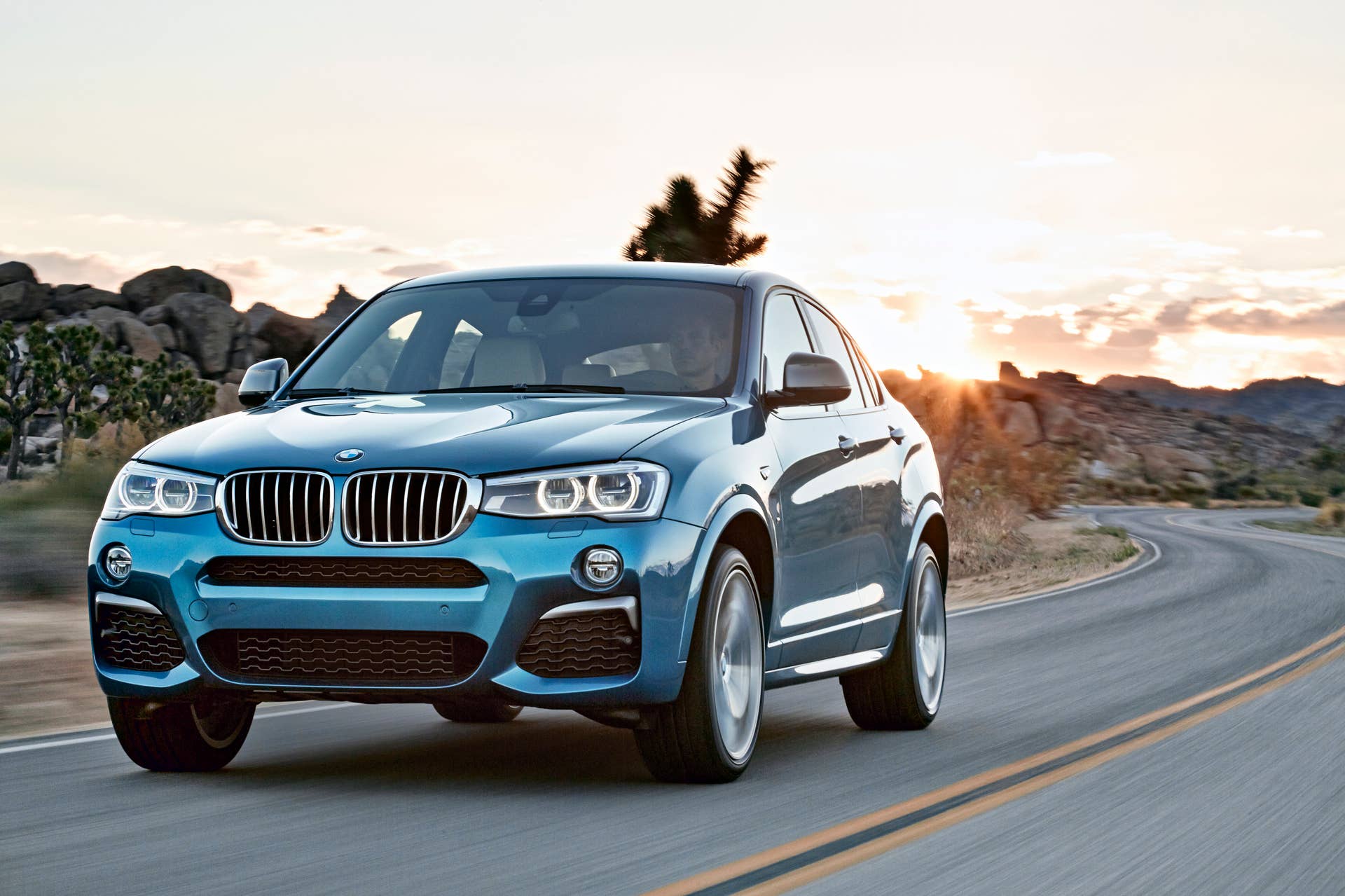 BMW X4 M40i front 3/4