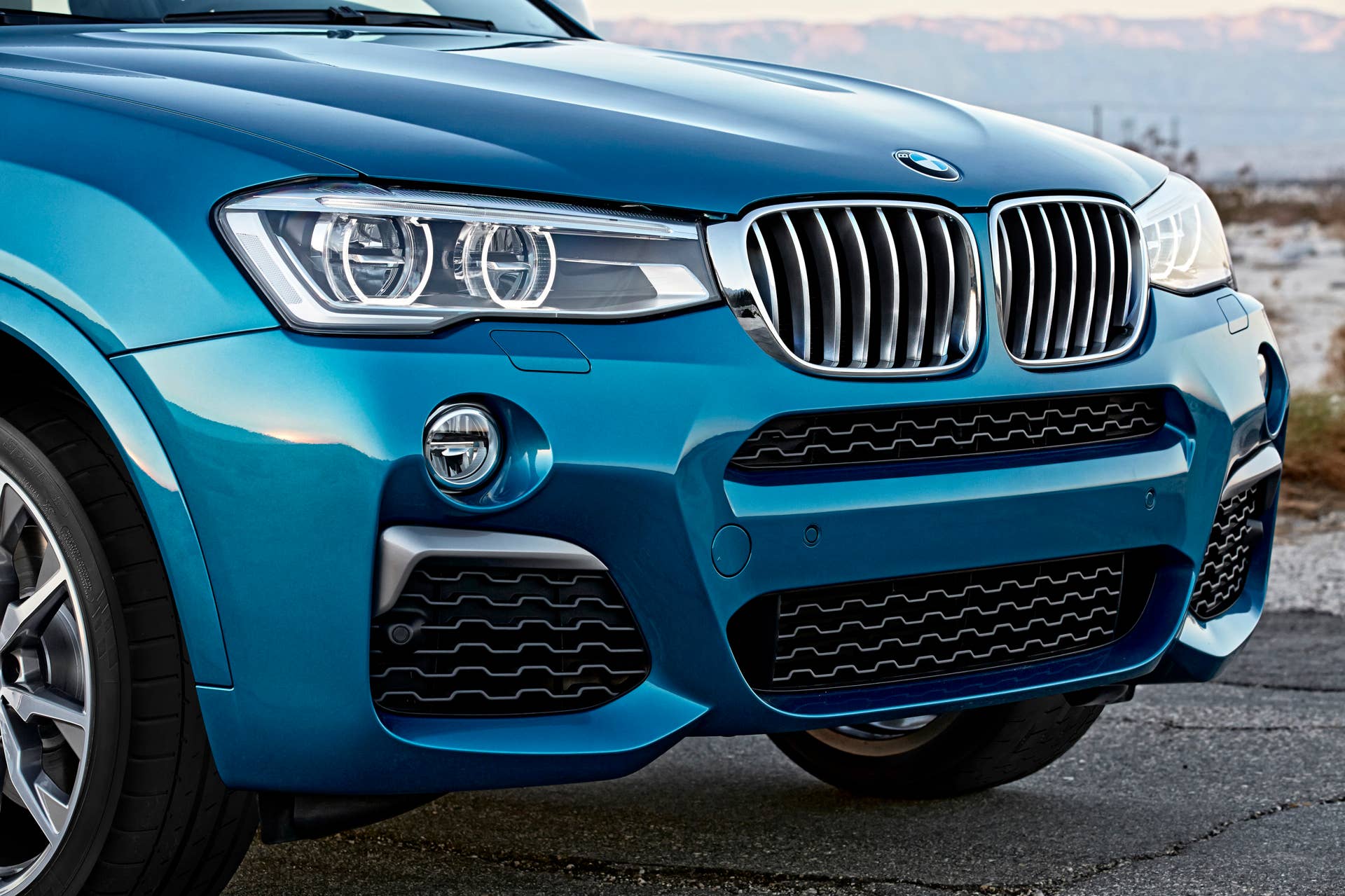 BMW X4 M40i nose nature