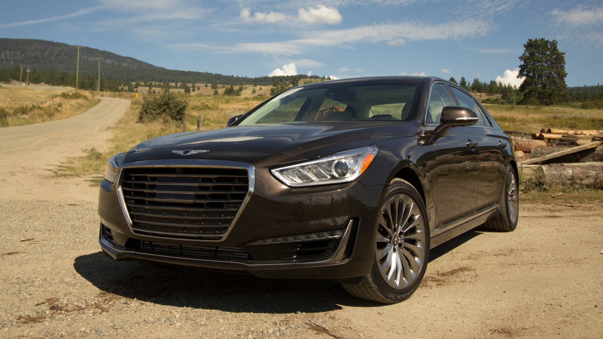 2017 Genesis G90