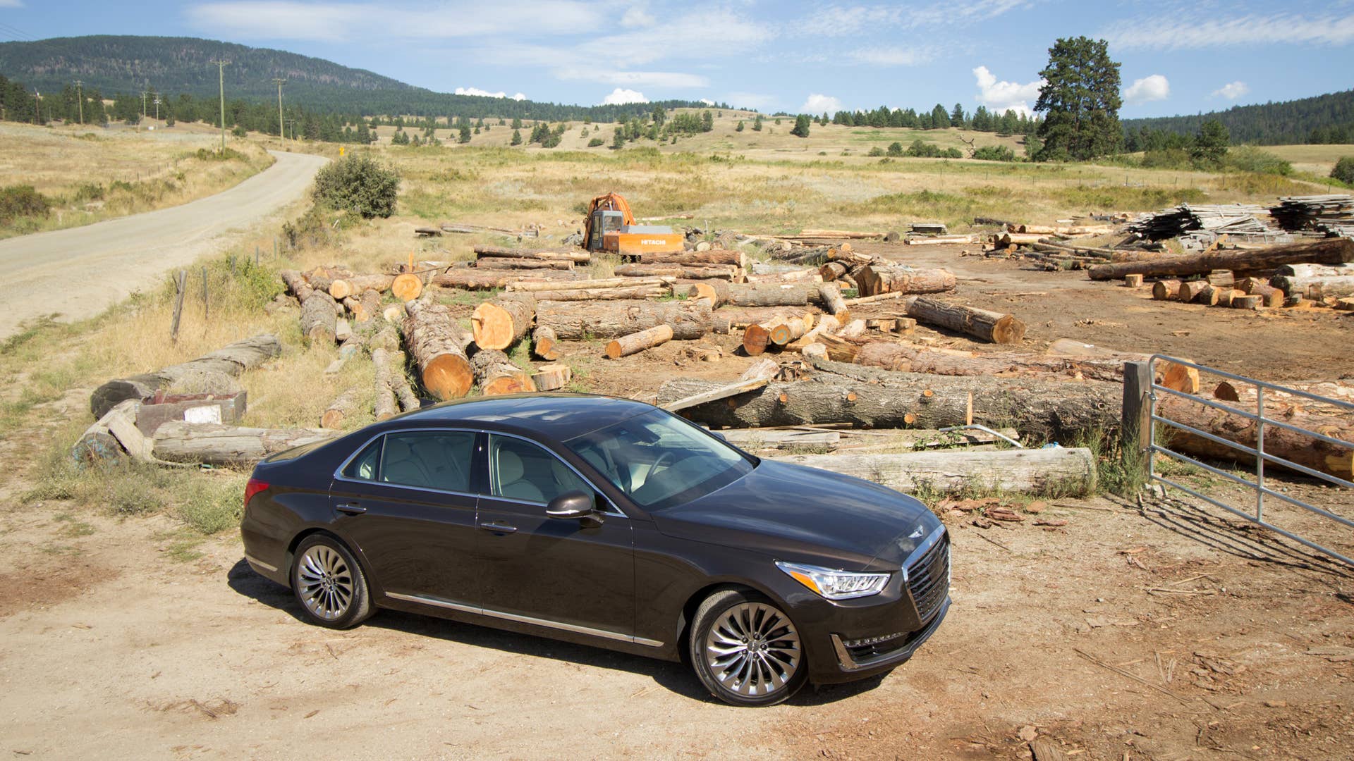 2017 Genesis G90