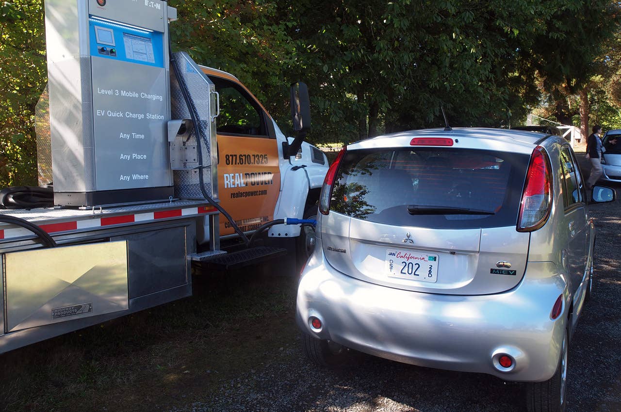 2012 Mitsubishi i charging