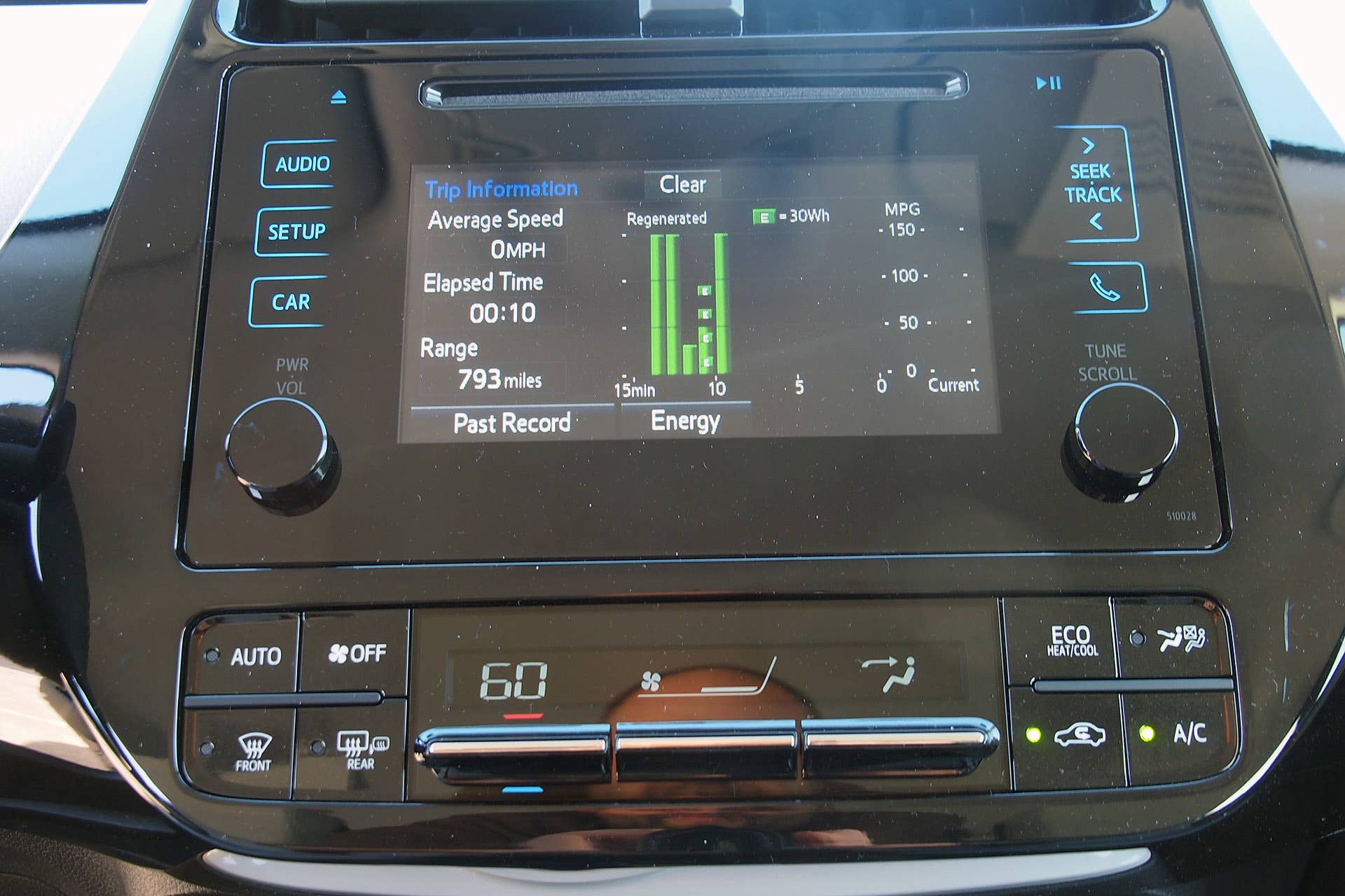 2016 Toyota Prius infotainment system