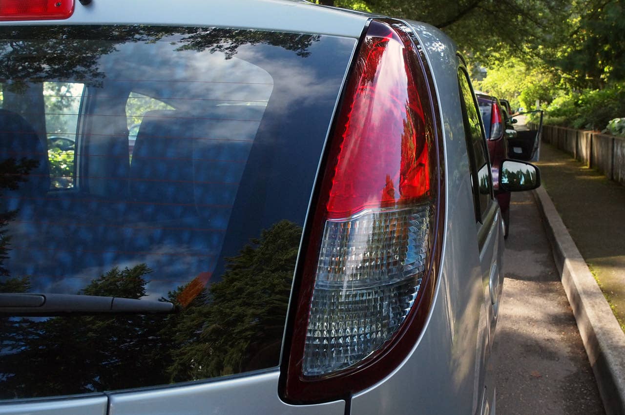 2012 Mitsubishi i taillight