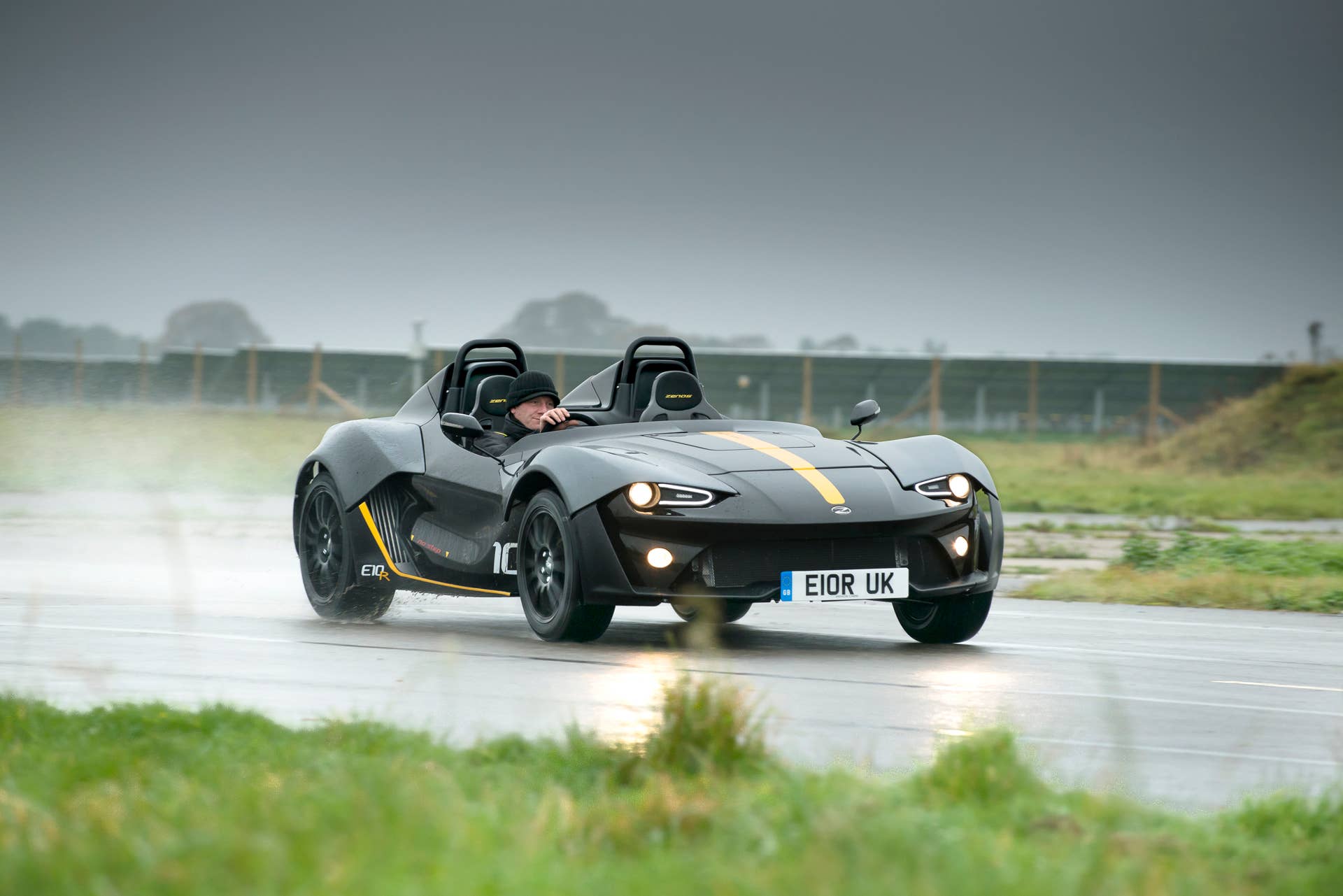 Zenos E10 R track