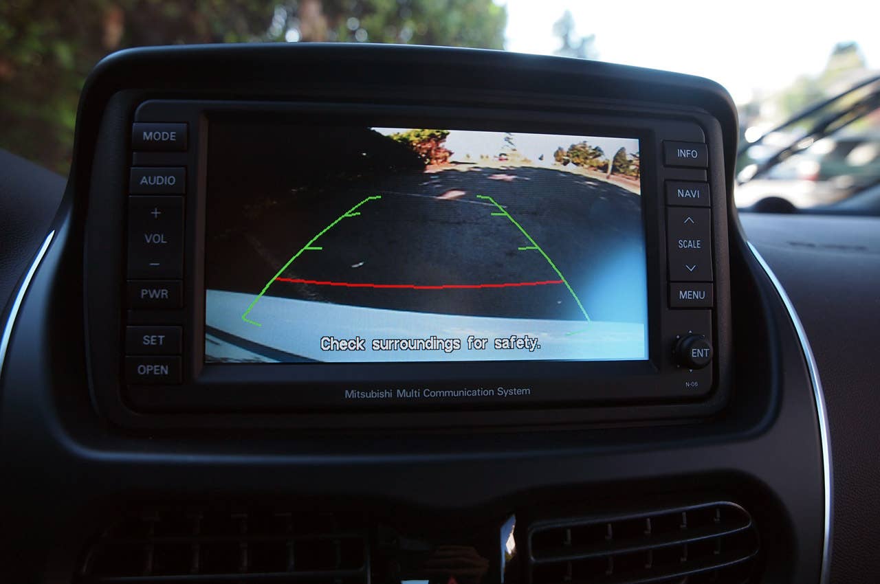 2012 Mitsubishi i backup camera display