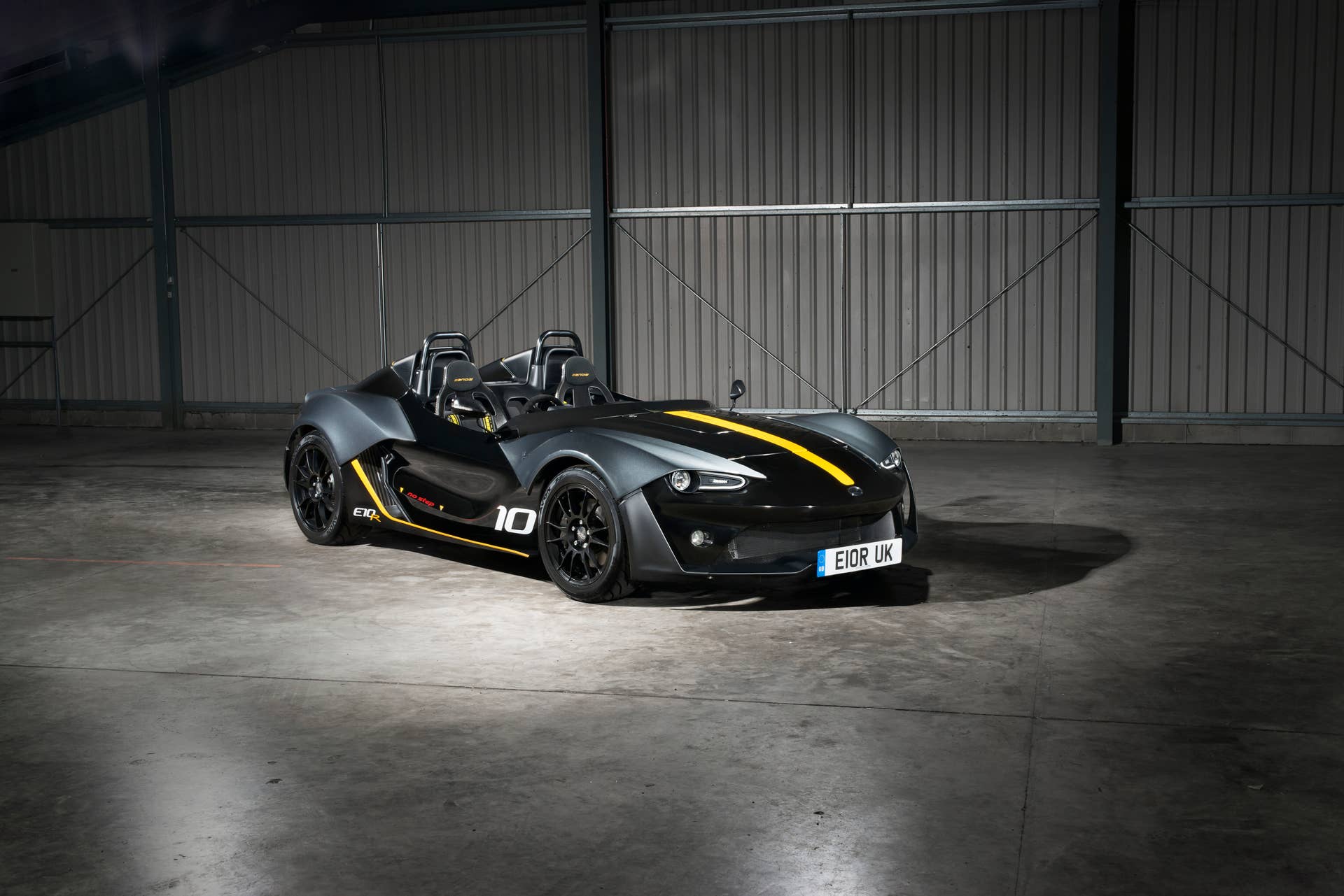 Zenos E10 R garage hangar