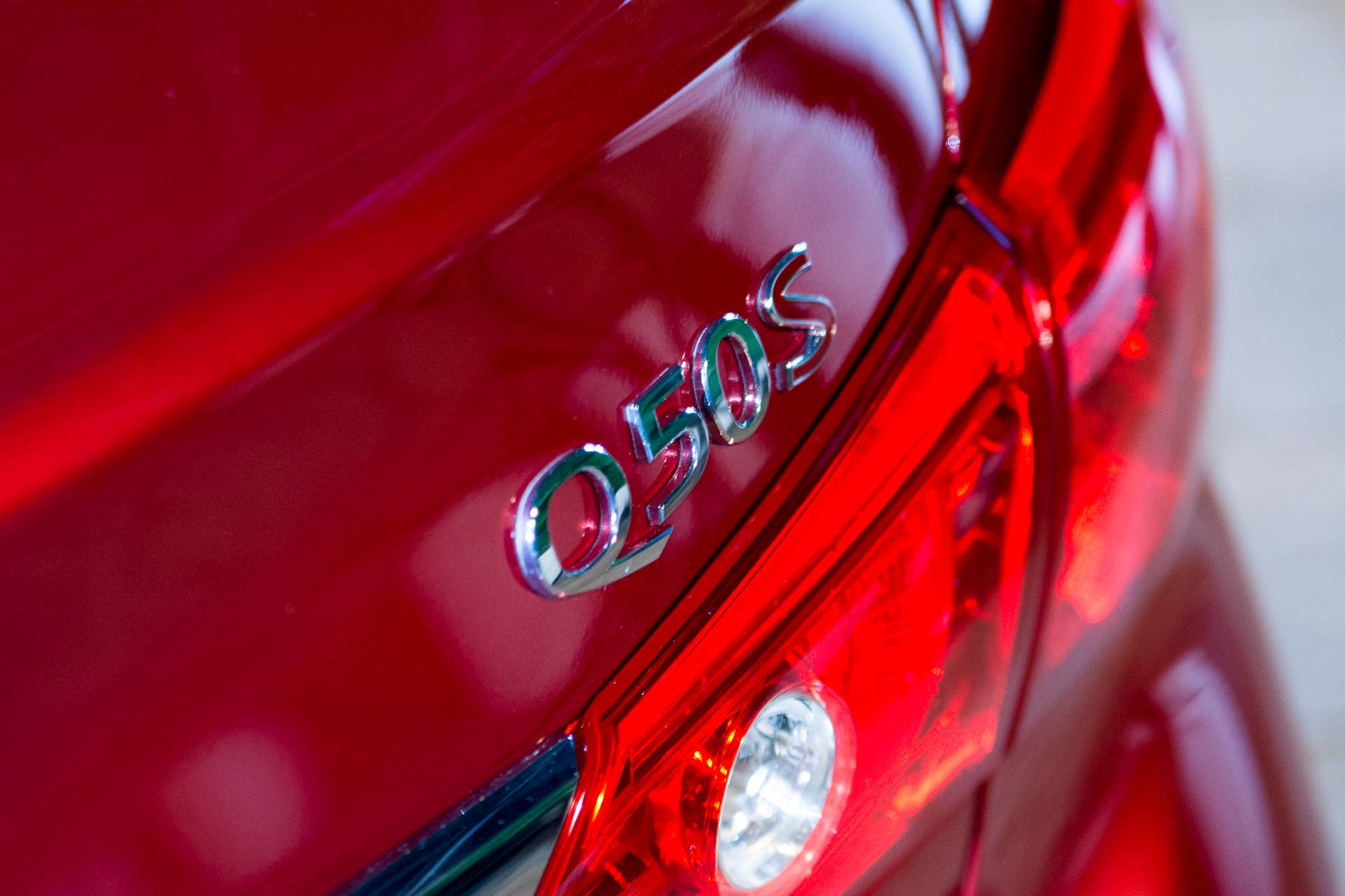 400 red sport badge q50 infiniti 2016