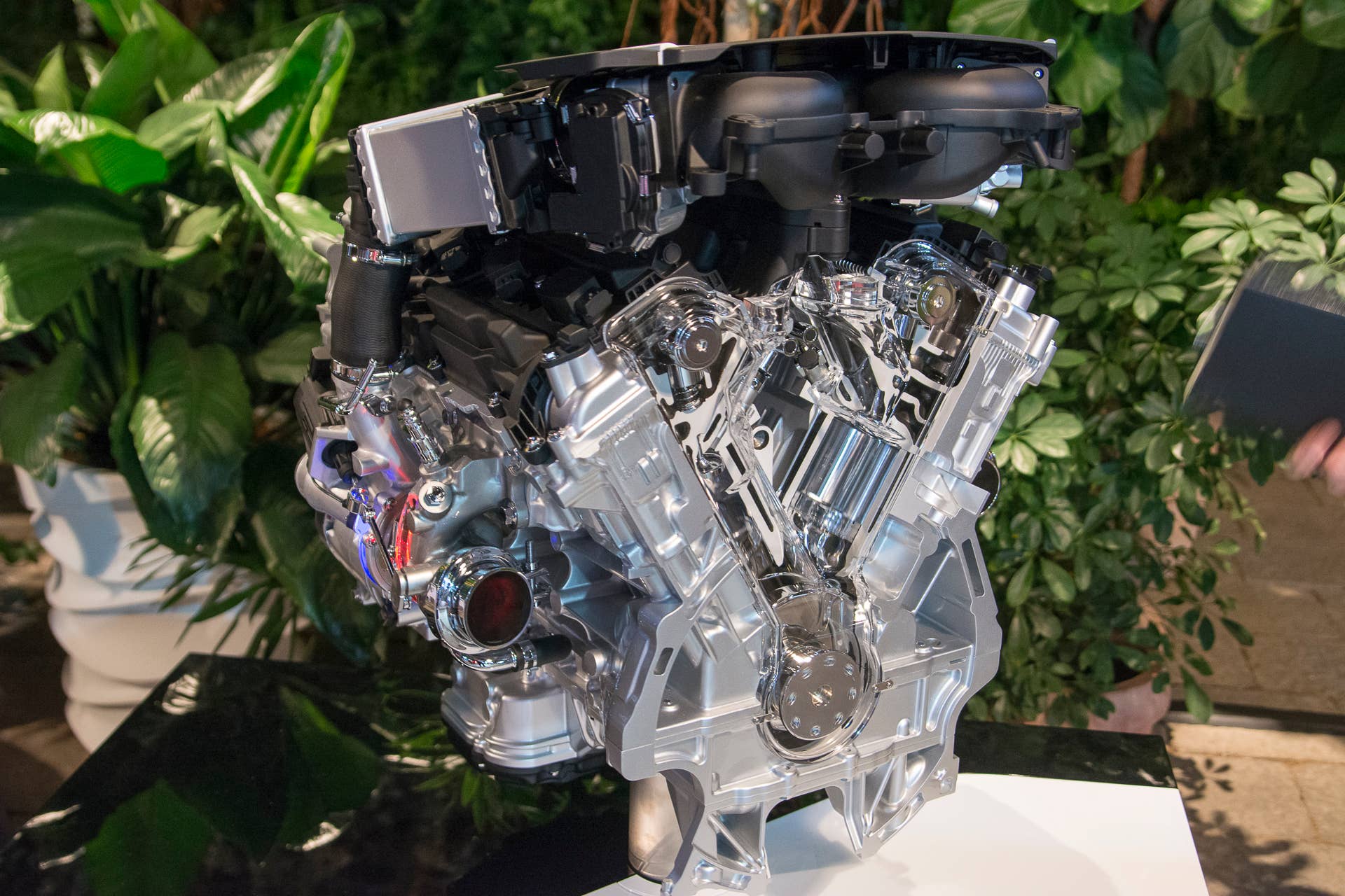 red sport 400 engine infiniti q50 v6