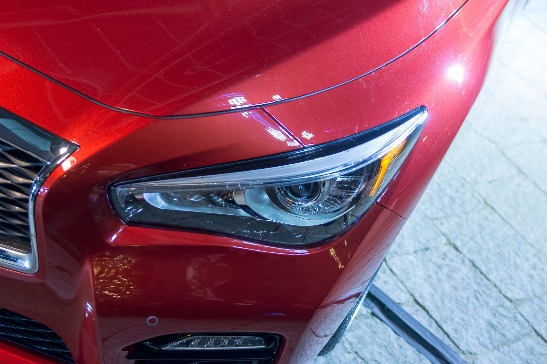 q50 red sport infiniti headlight