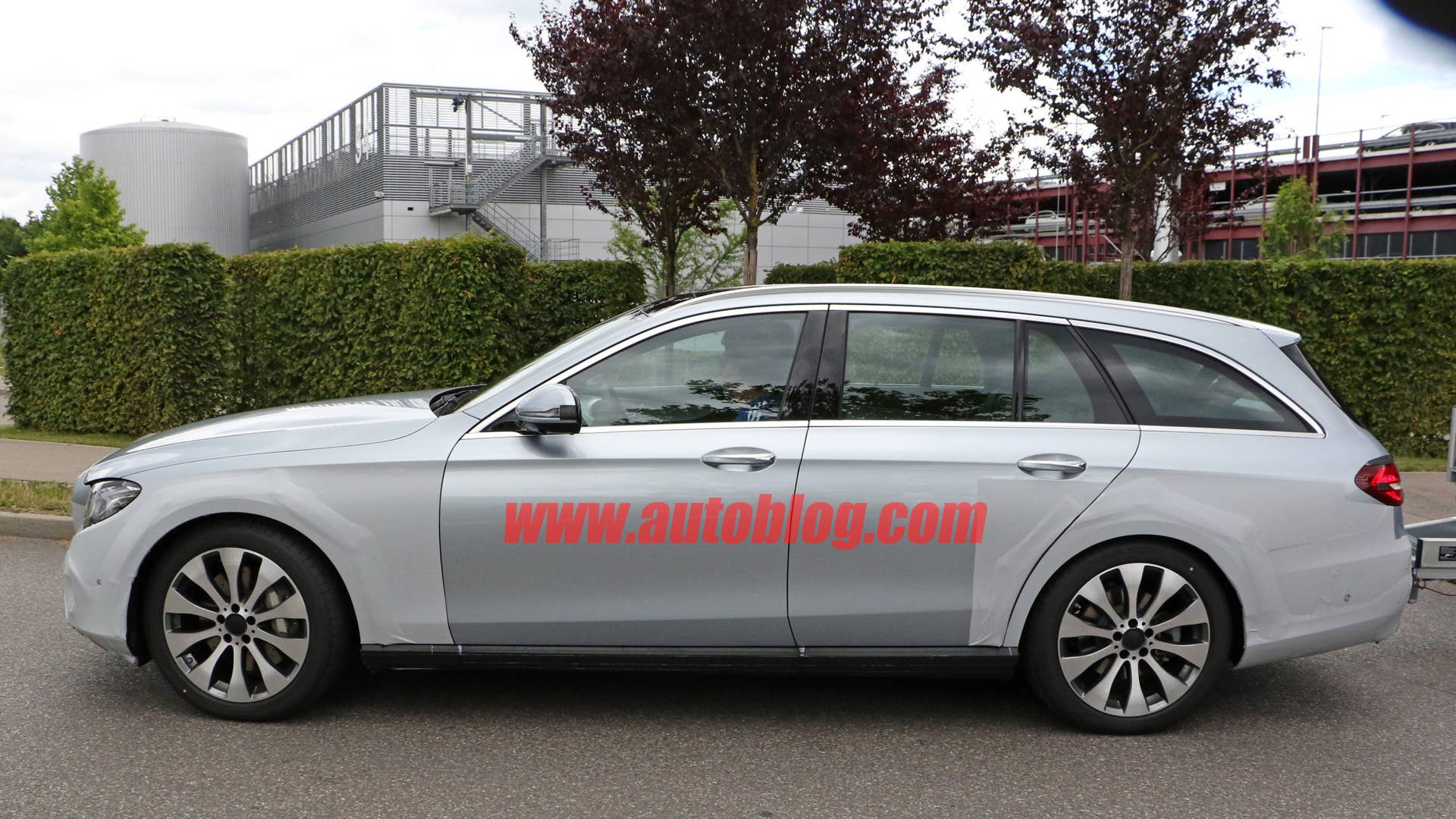 mercedes-benz e class all terrain spy photo side