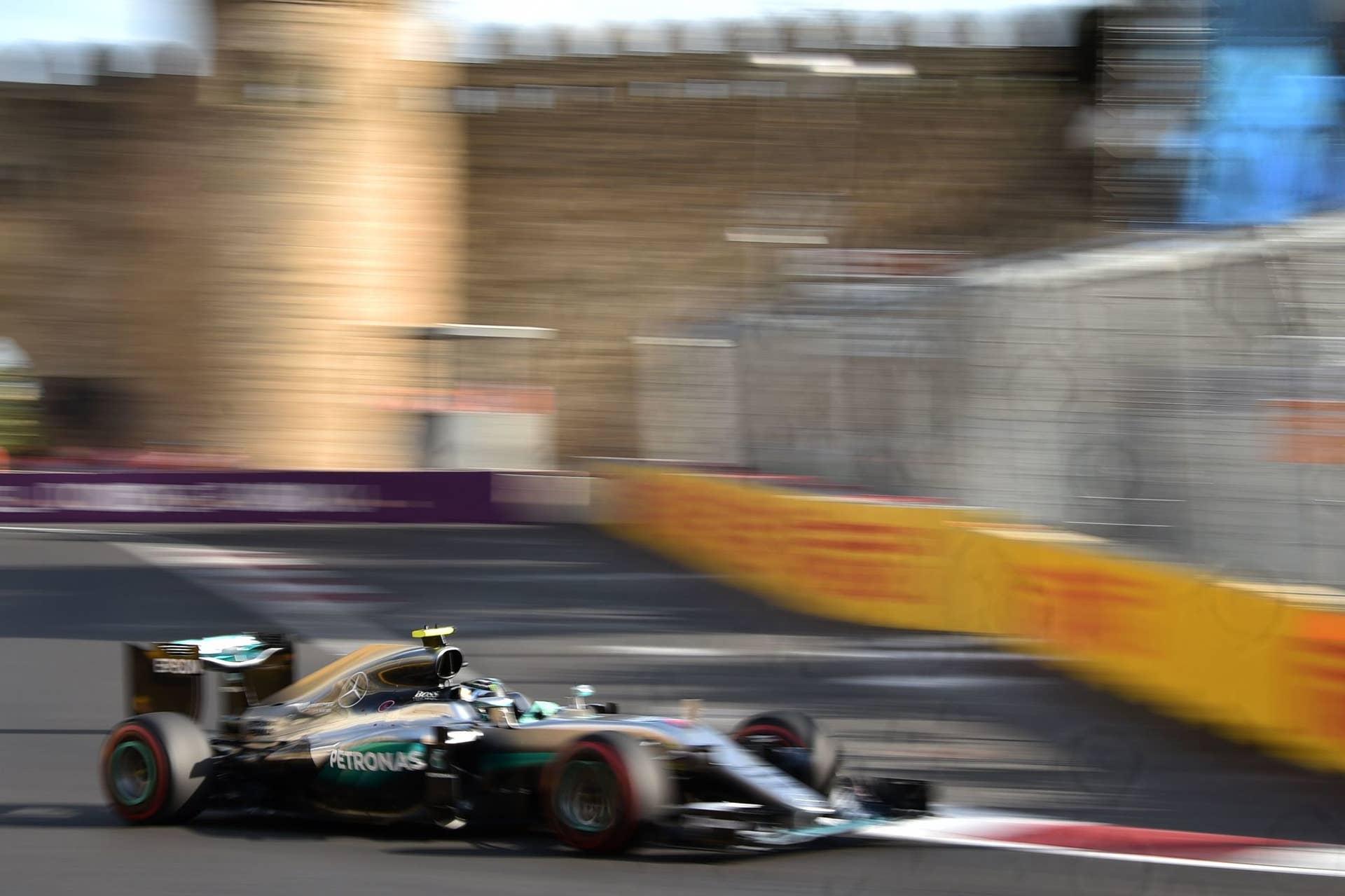 AUTO-PRIX-F1-AZE-EUROPEAN