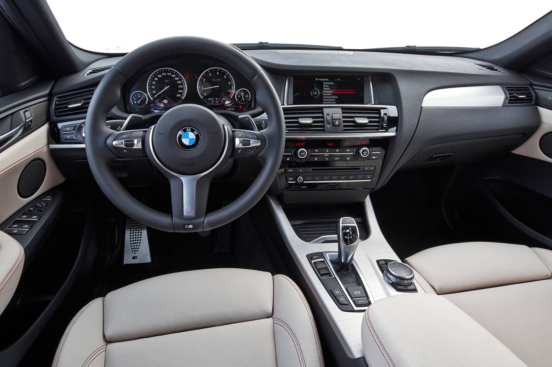 BMW X4 M40i interior