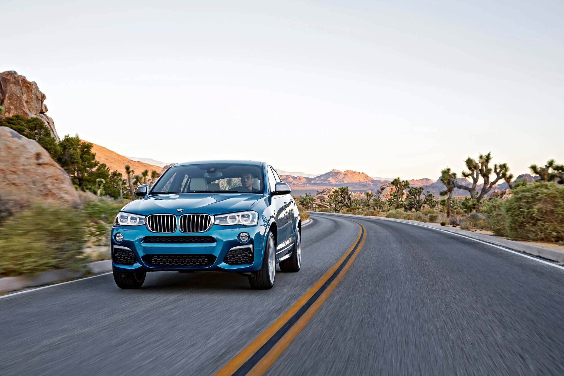 BMW X4 M40i front driving