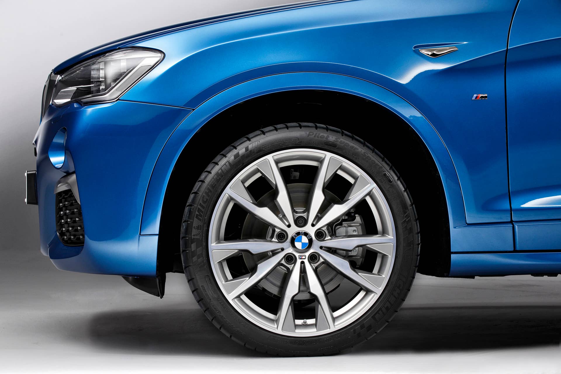BMW X4 M40i wheel studio