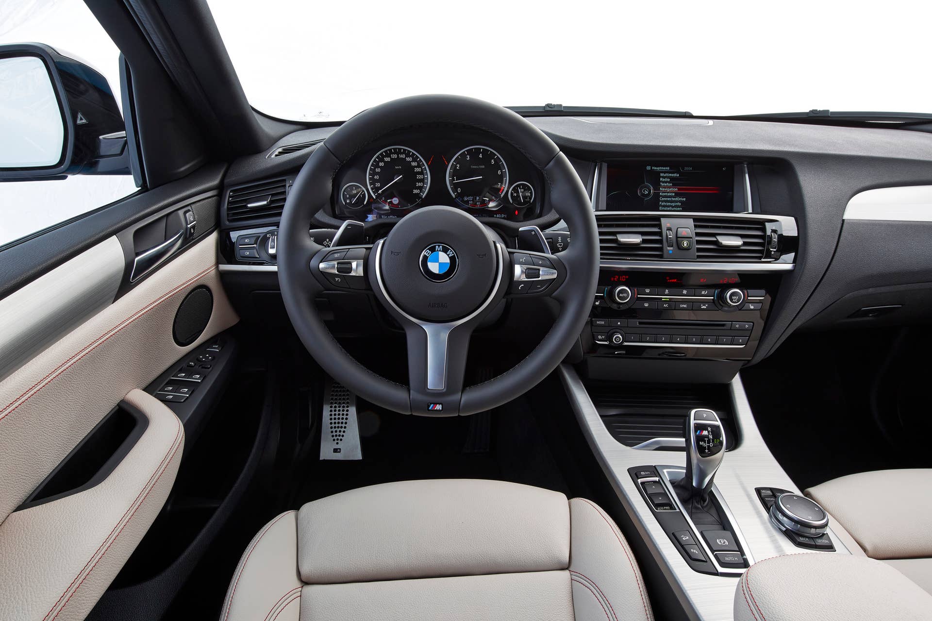 BMW X4 M40i interior dashboard