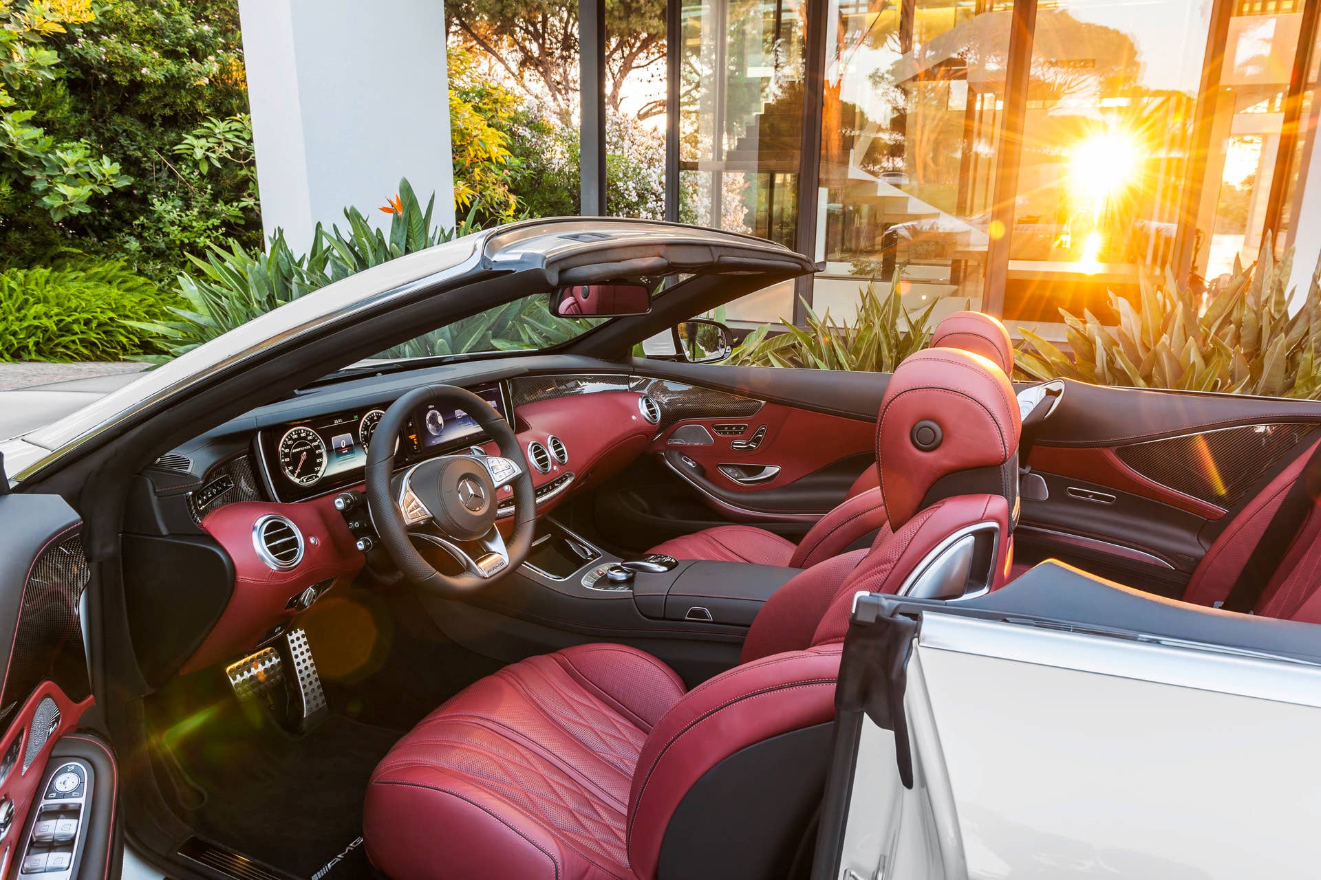 cabriolet cabin interior red leather s-class mercedes