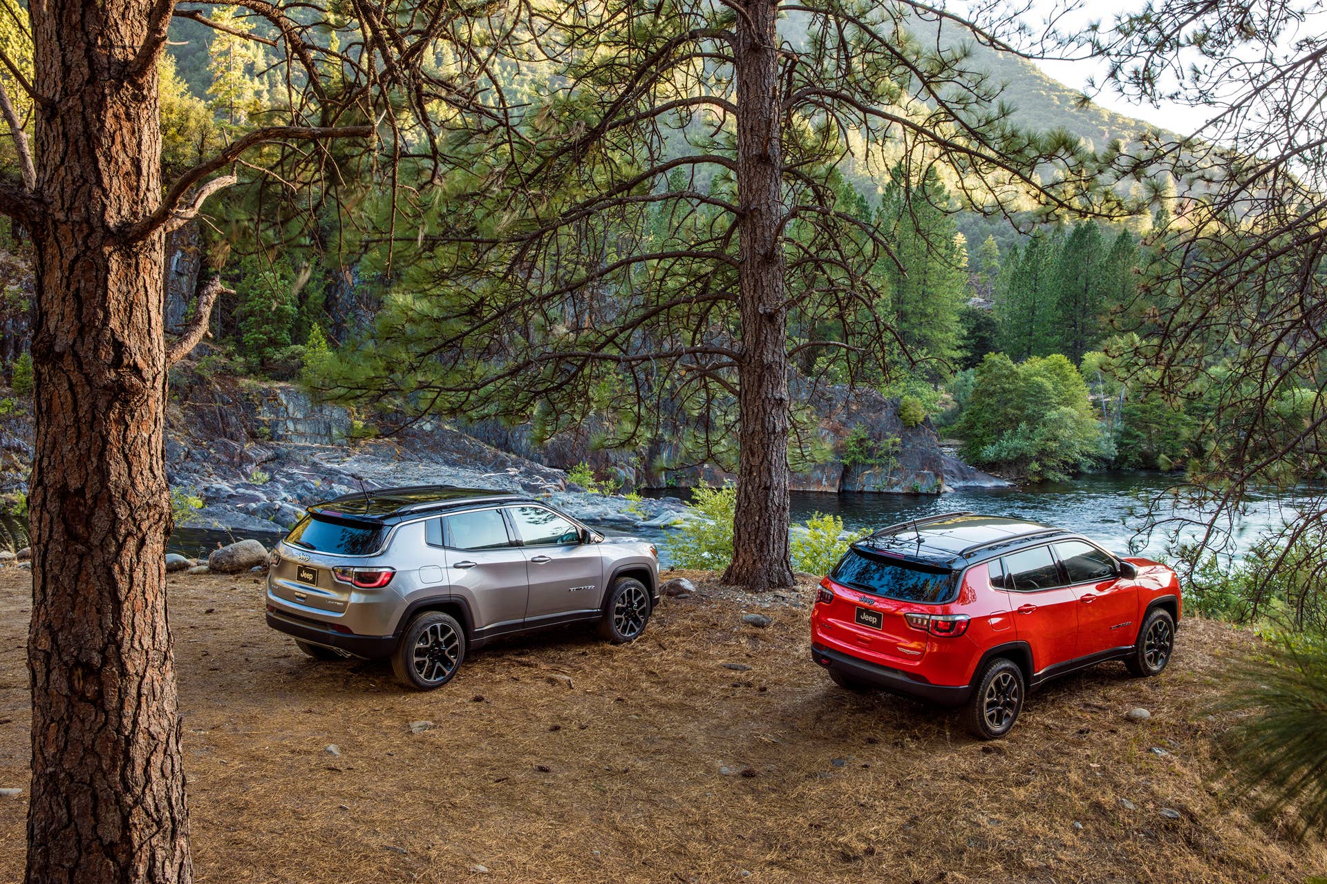 JeepÂ® Compass Limited and JeepÂ® Compass Trailhawk