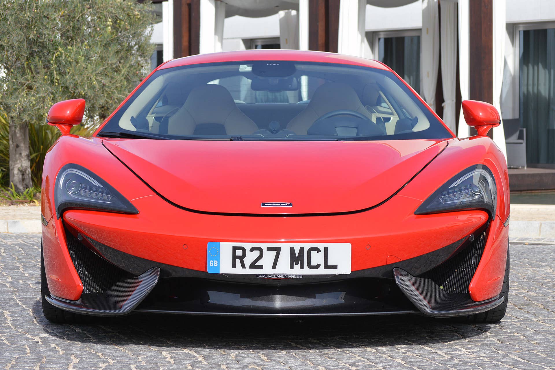 2016 McLaren 570S front view