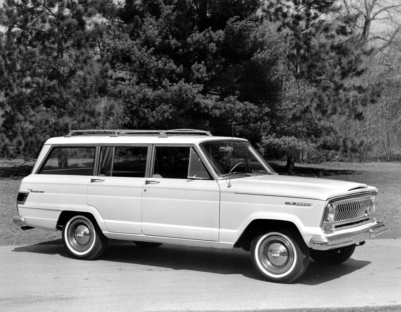 1966 Jeep Wagoneer