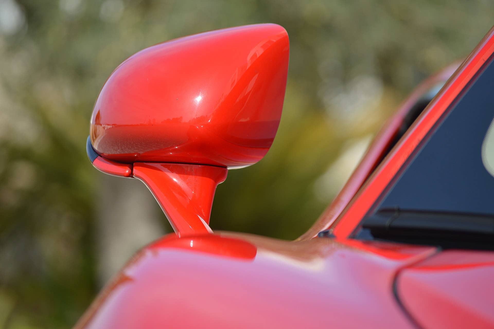 2016 McLaren 570S side mirror