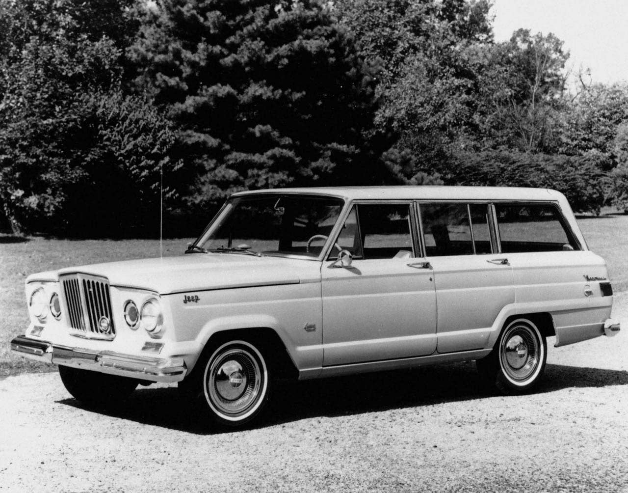 1963 Jeep(R) Wagoneer. (J-0280)