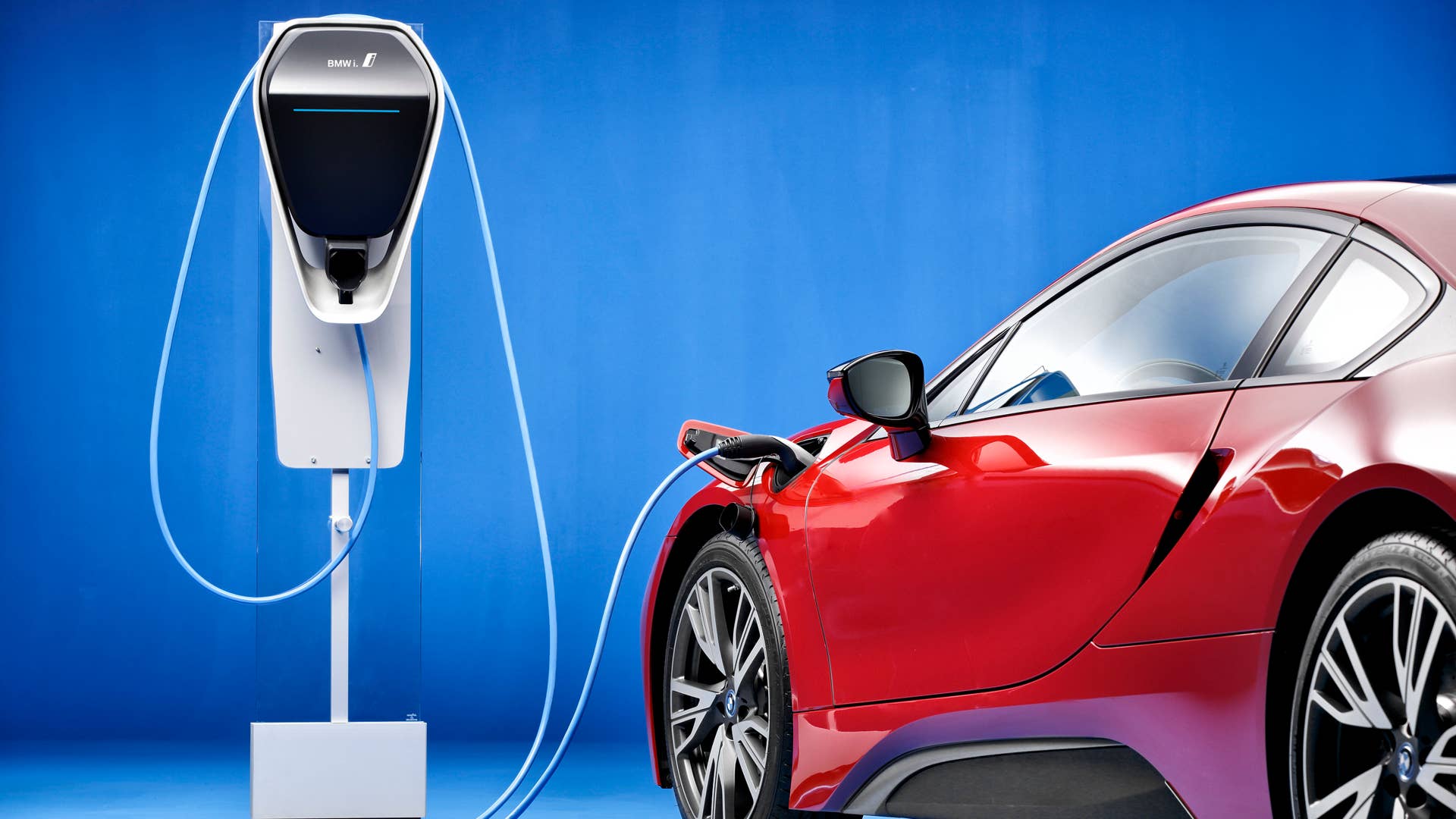 2017 BMWi charging station with red i8