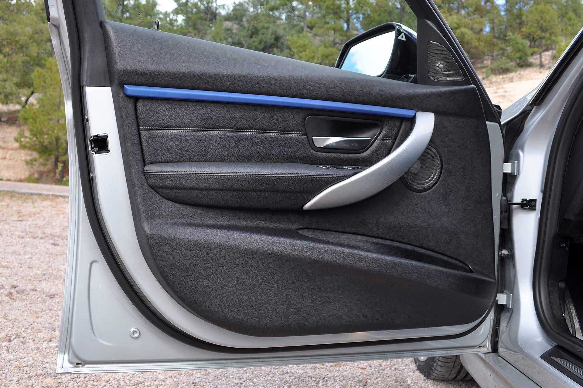 2016 BMW 3 Series door