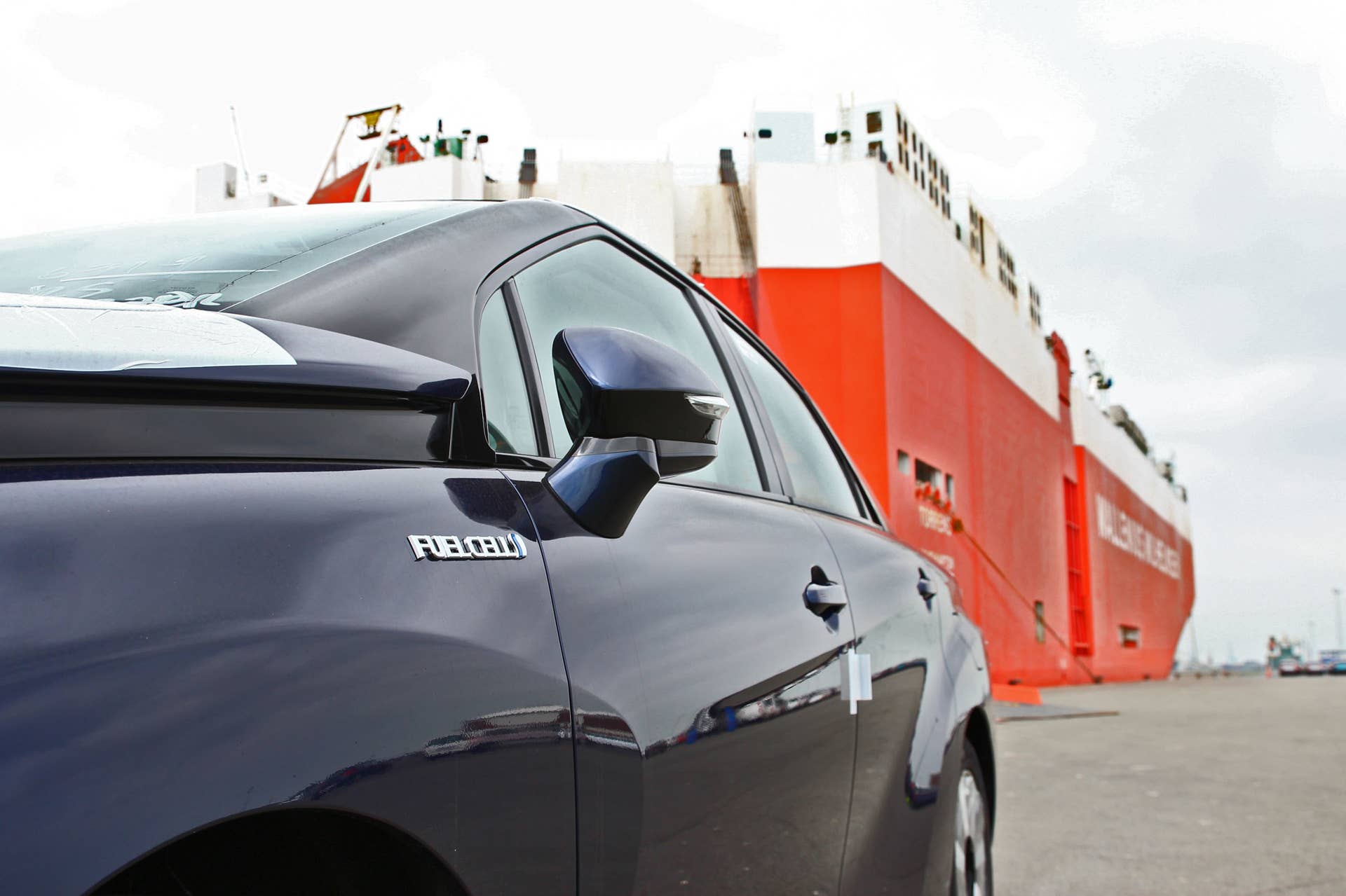 toyota mirai fuel cell detail