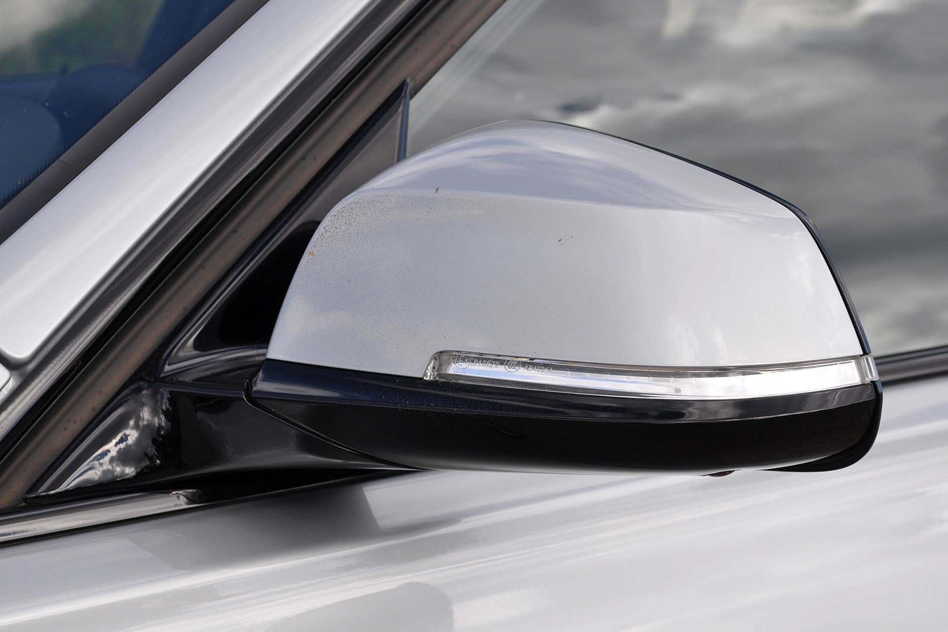 2016 BMW 3 Series side mirror