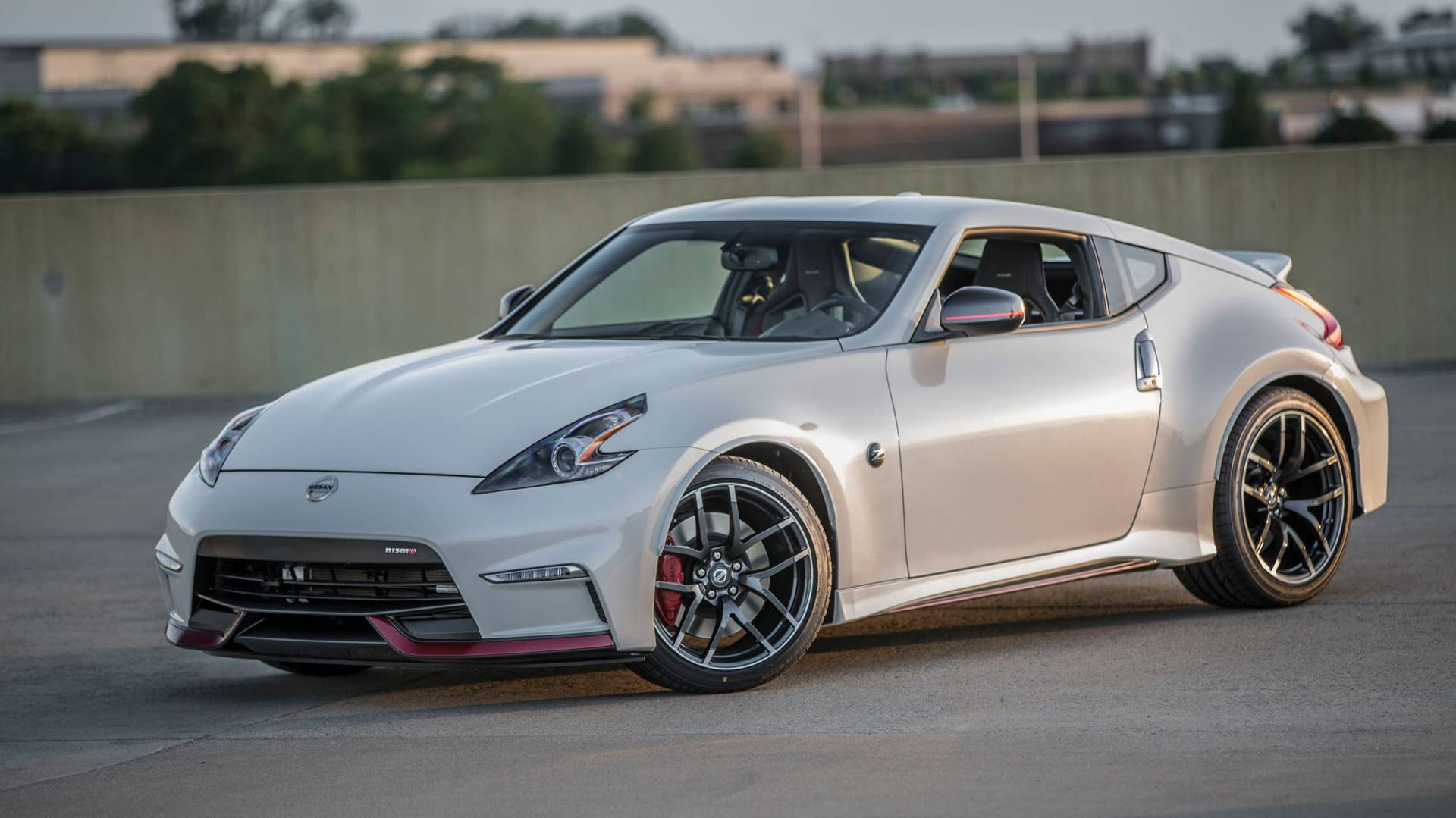 nissan 370z 2016 white