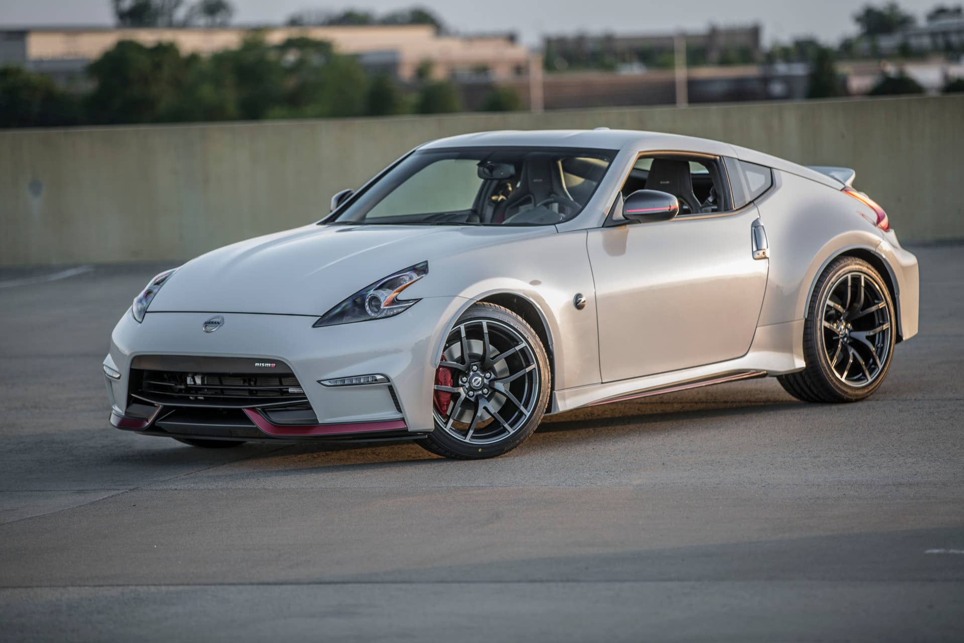 The 2016 Nissan 370Z NISMO features exterior, interior and performance refinements, along with an expanded model selection that includes both 6-speed manual and 7-speed automatic transmissions and a new 370Z NISMO Tech grade.