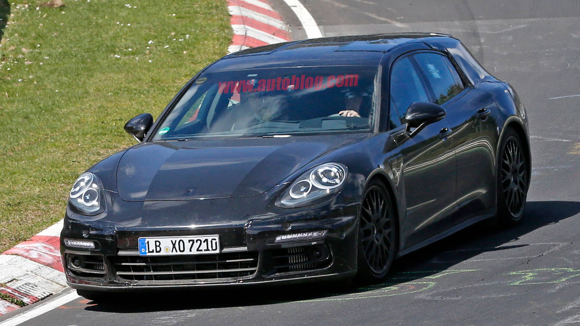 porsche panamera nurburgring spy photo
