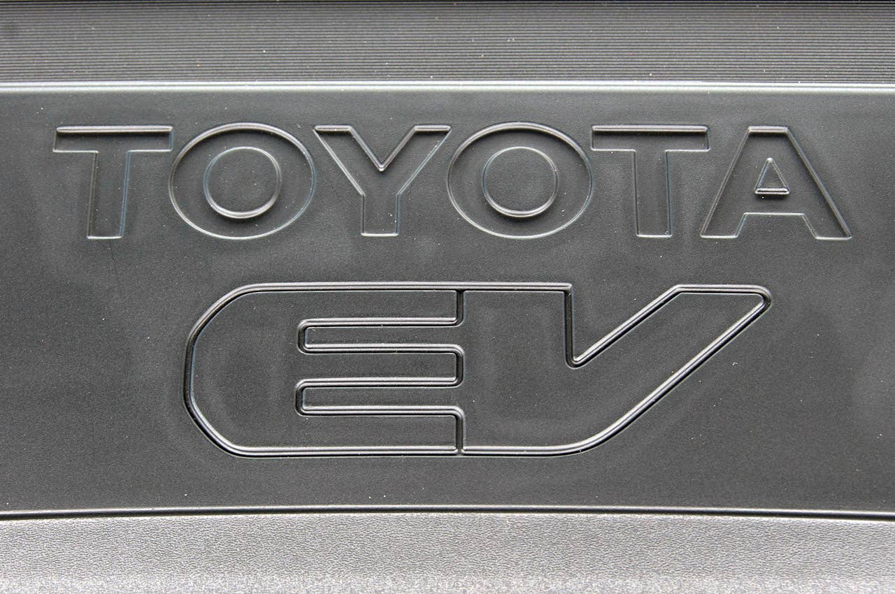 2013 Toyota RAV4 EV electric motor detail