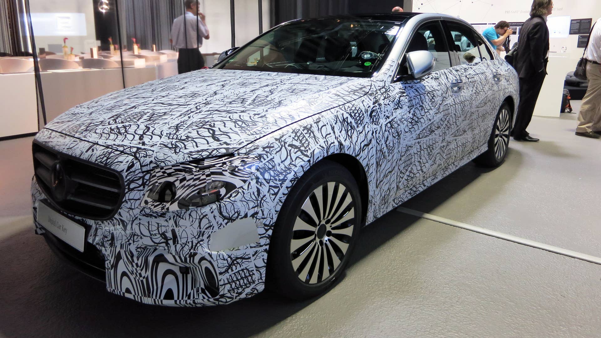 2017 Mercedes-Benz E-Class front 3/4