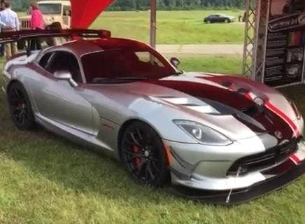 Autoblog Associate Editor Brandon Turkus takes us through the aerodynamic accents for the 2016 Dodge Viper ACR.