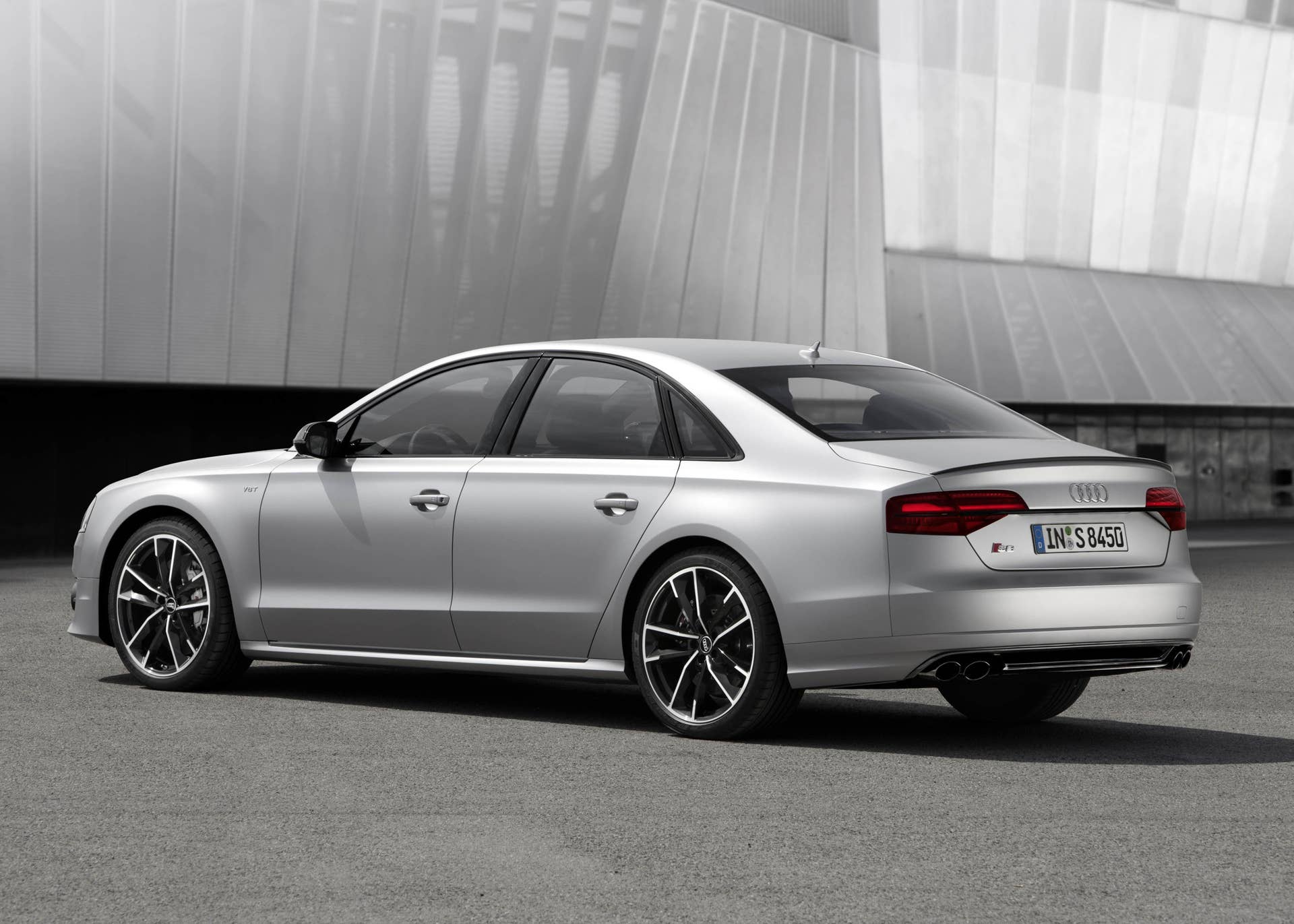 2016 Audi S8 Plus rear 3/4
