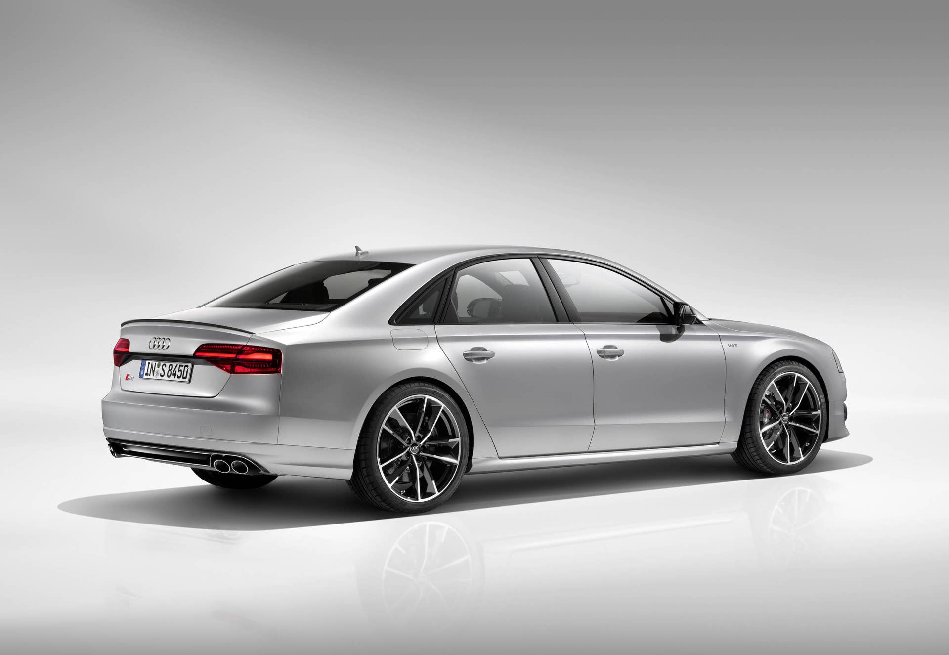 2016 Audi S8 Plus rear 3/4 studio