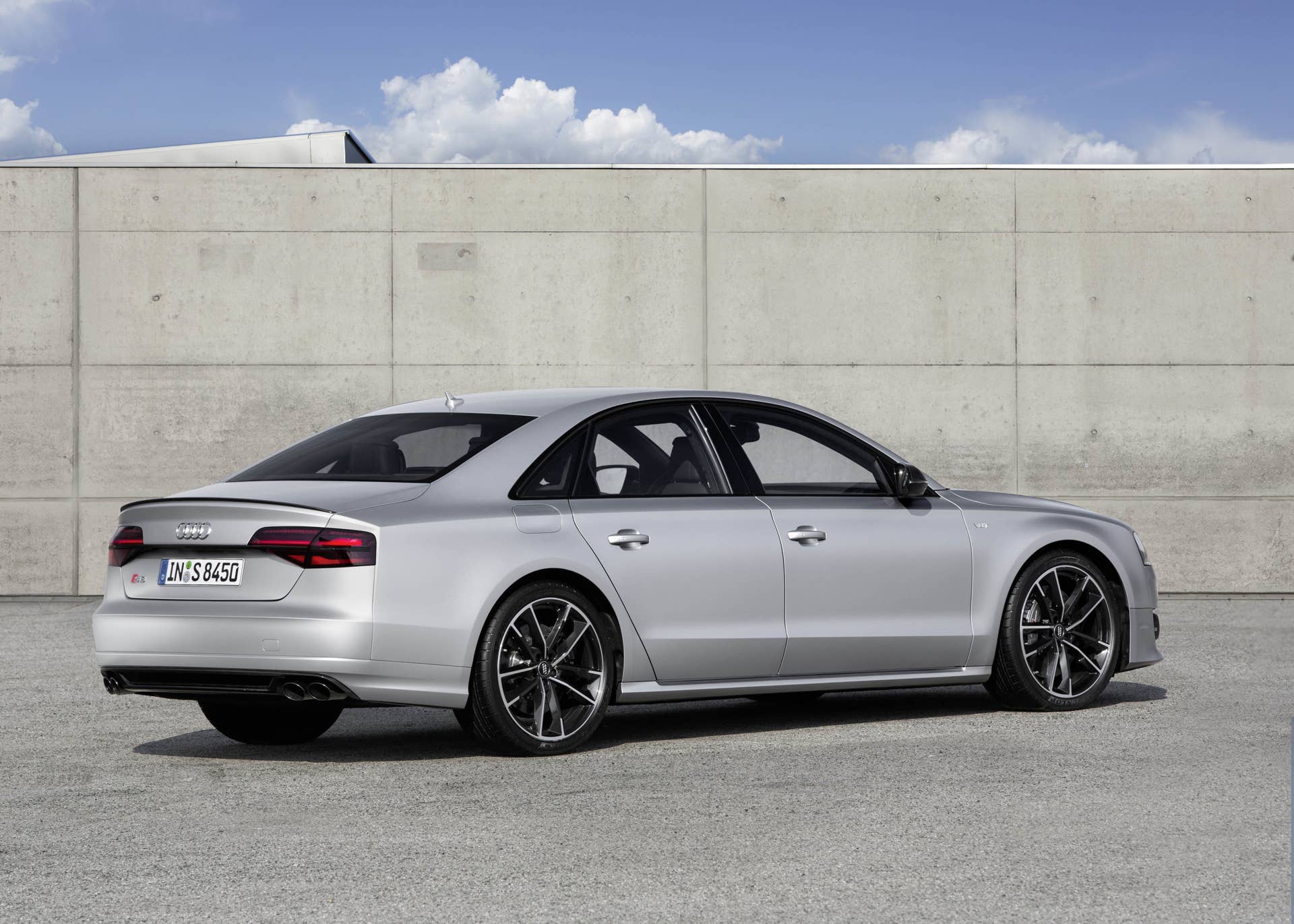 2016 Audi S8 Plus rear 3/4 parked
