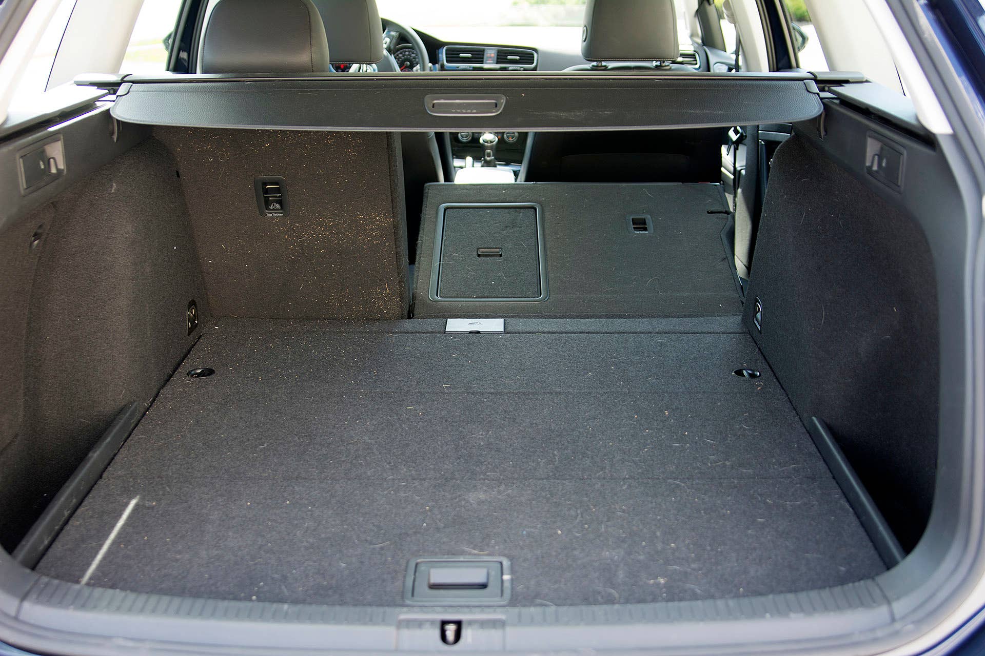 2016 Volkswagen Golf TDI SportWagen rear cargo area