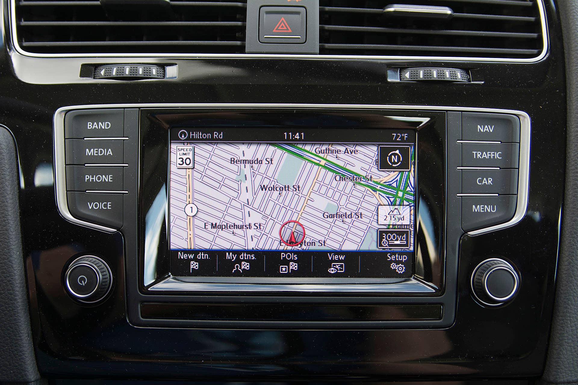 2016 Volkswagen Golf TDI SportWagen navigation system